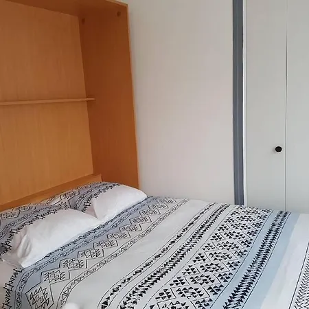 Petite Studette Centre Ville Toute Equipee アパート *